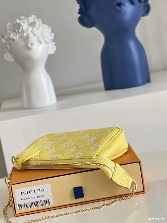 WIS VUITTON MINI POCHETTE ACCESSOIRES LOUIS 0217